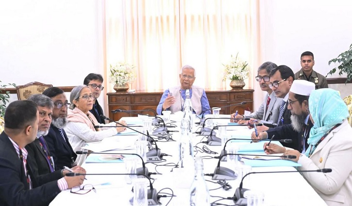 গভীর উদ্বেগ প্রকাশ প্রধান উপদেষ্টার