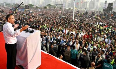 নির্বাসিতের প্রত্যাবর্তনে এবার হাসুক বাংলাদেশ
