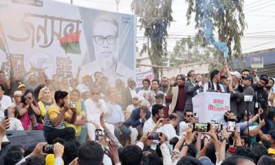 ‘ধানের শীষ’ প্রতীক ভোট দিয়ে তারেক জিয়ার হাত শক্তিশালী করুন : কামরুজ্জামান