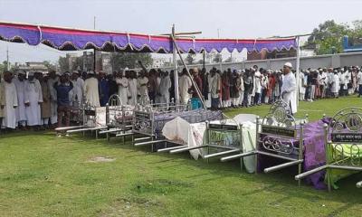 পাশাপাশি চিরঘুমে একই পরিবারের ৯ সদস্য